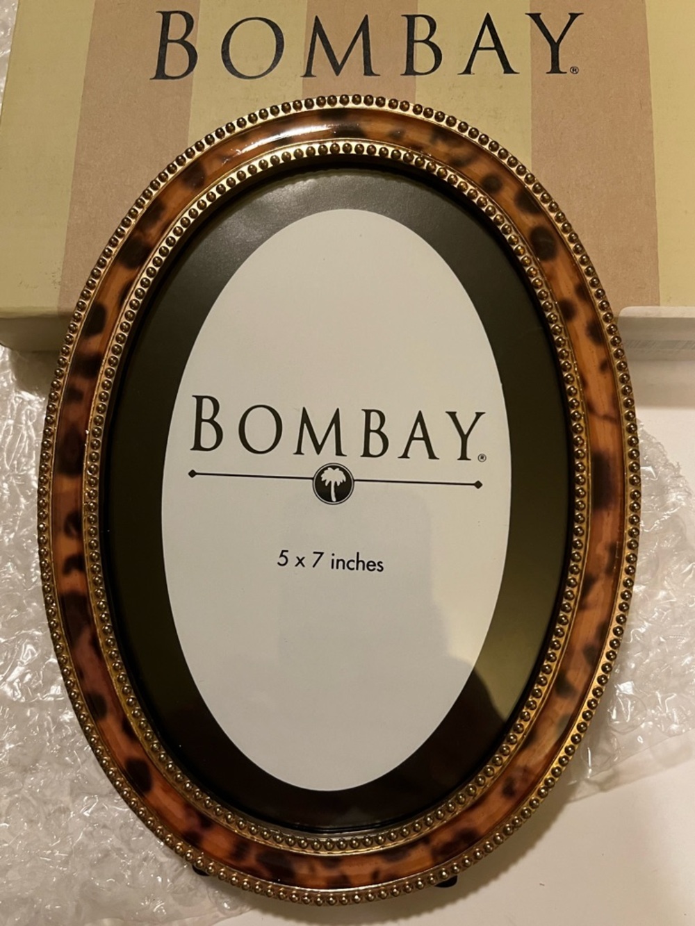 NWT BOMBAY 5x7 FAUX TORTOISESHELL PICTURE FRAME.